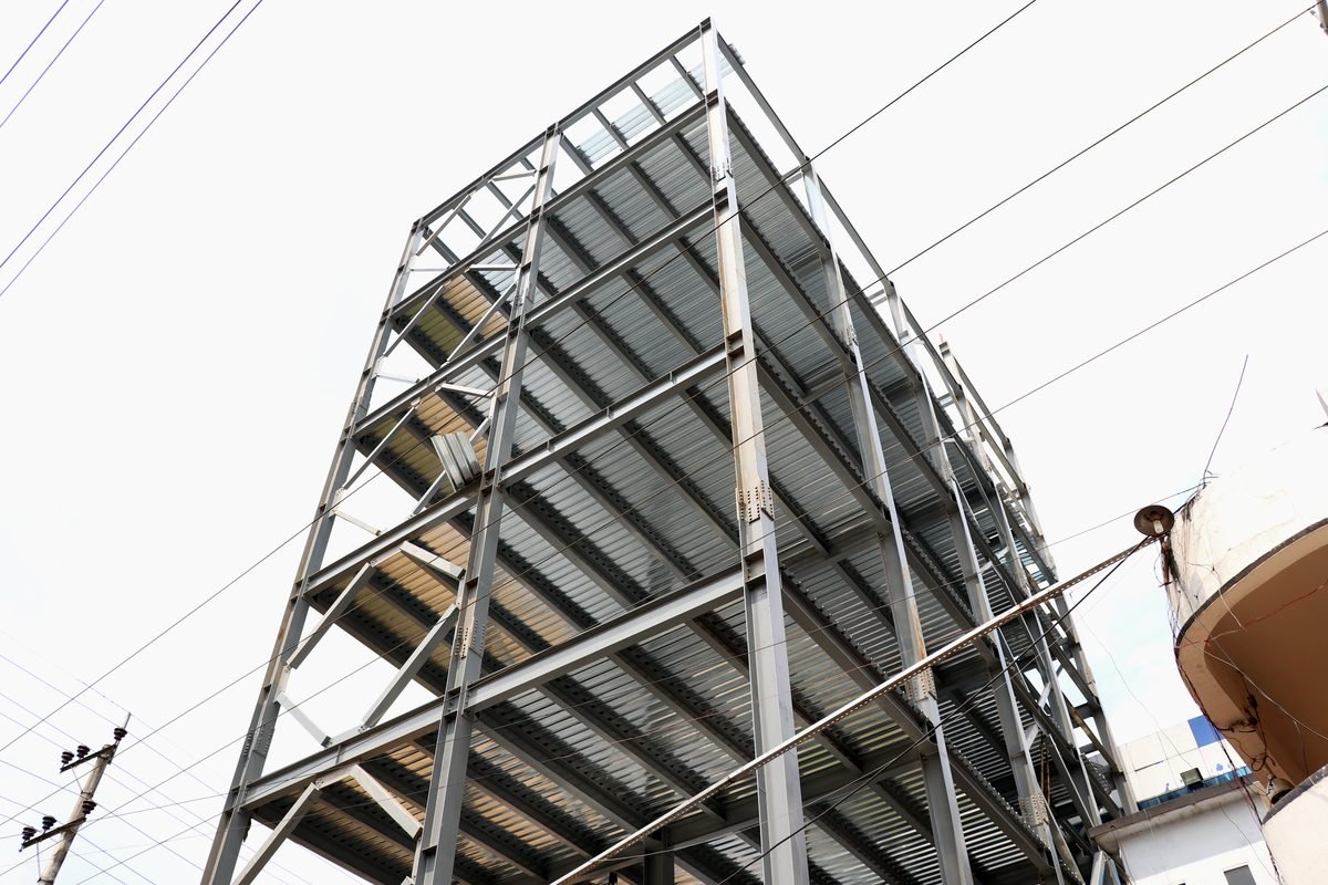 Multi-storey structural steel building frame with metal deck floors built by SteelCraft PEB